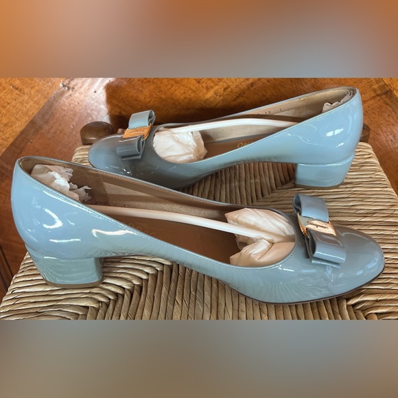 SALVATORE FERRAGAMO ⭐️ PUMPS ⭐️ HOST PICK ⭐️ - Picture 4 of 16